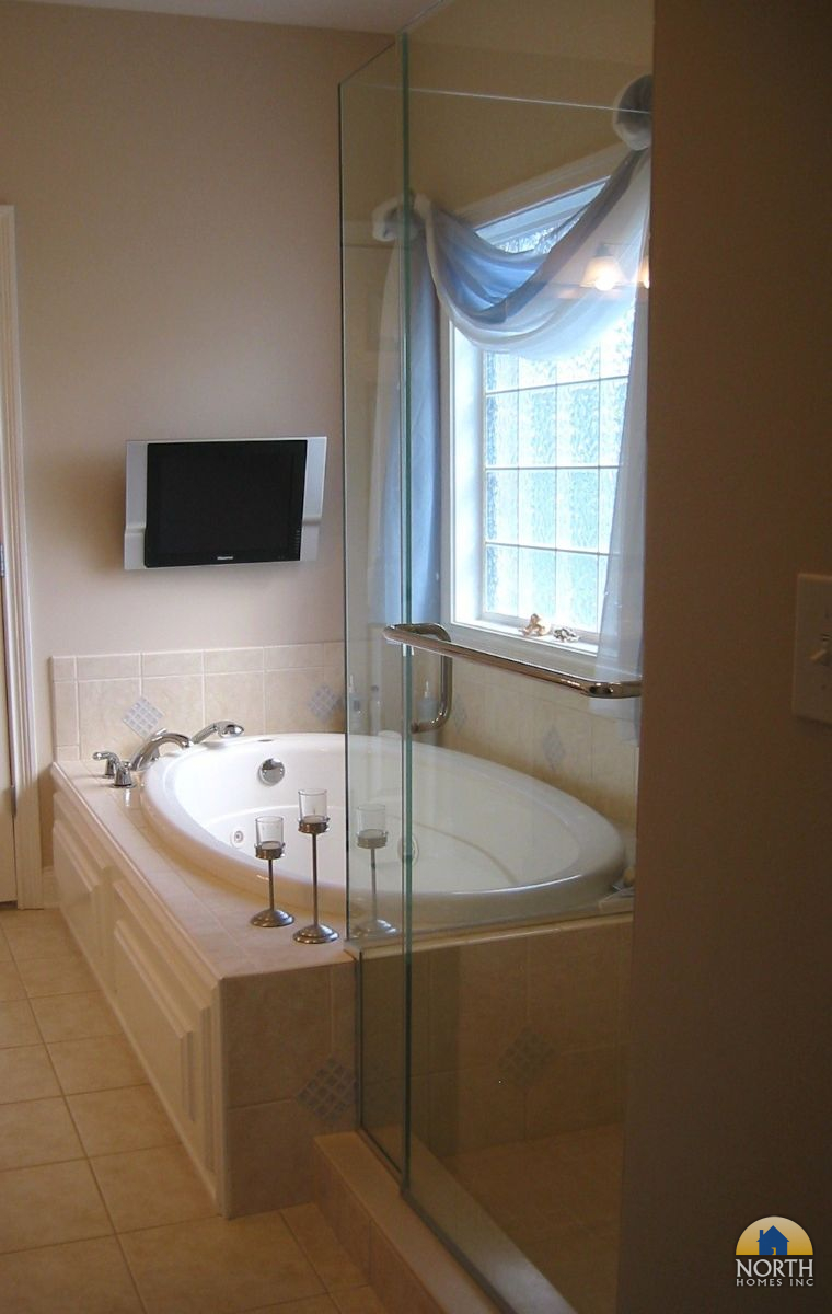 Bath Bedrooms 18